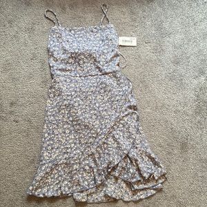 blue floral dress with tags
